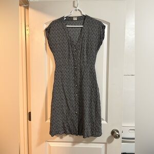 Bridge‎ and Burn Dress black and white size small button front v neck